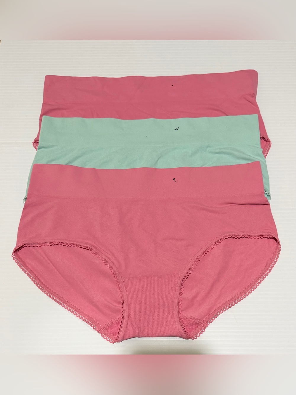 Wacoal 3-Pack Feeling Flexible Brief Underwear Women's